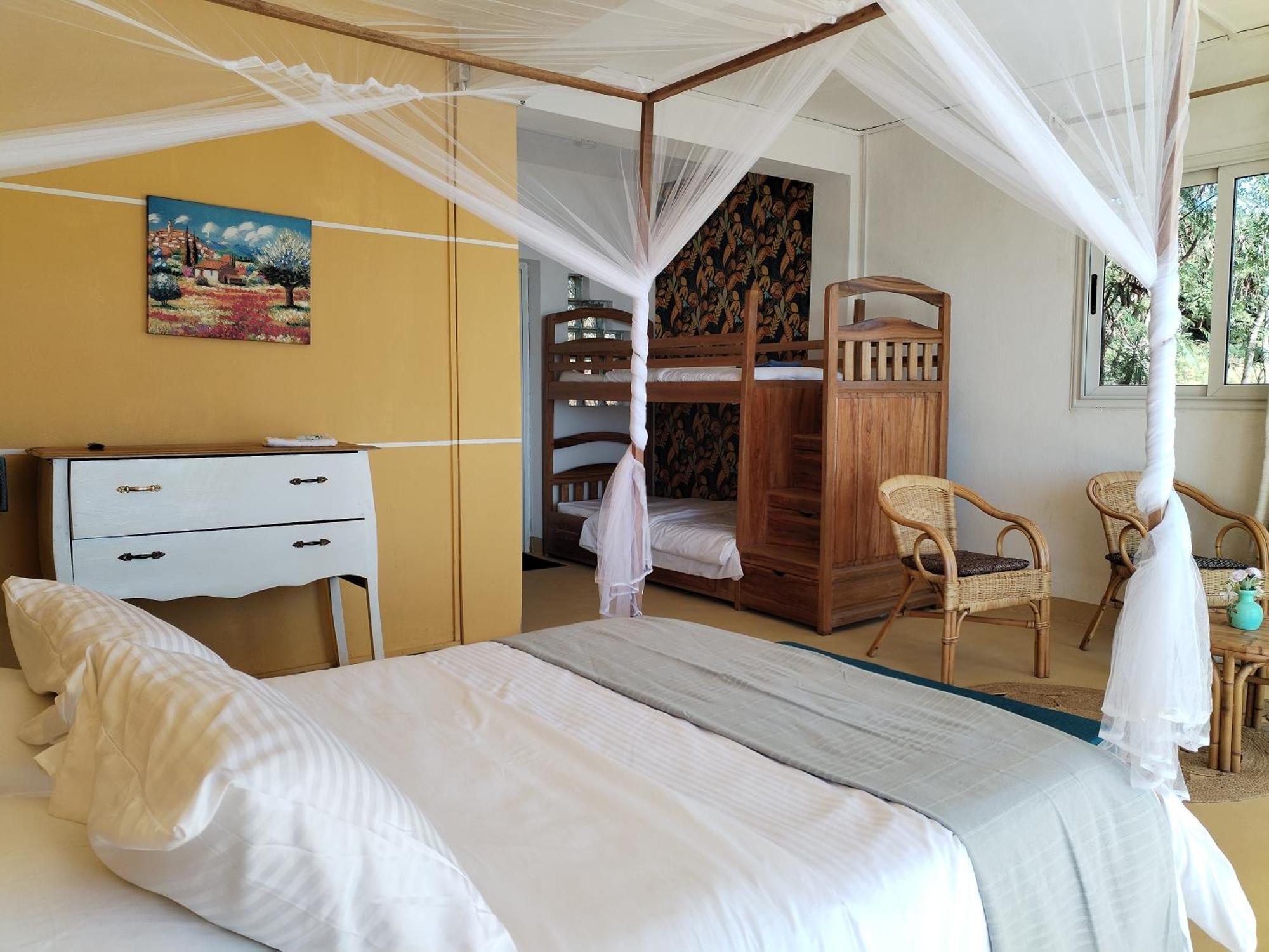 Hotel Riziky Antsiranana Extérieur photo